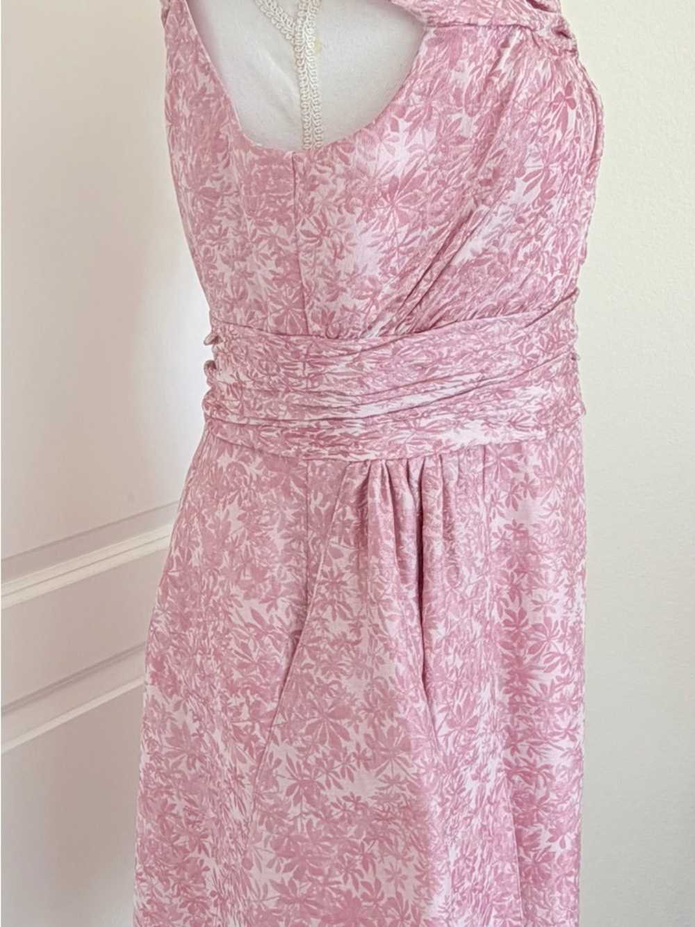 Kay Unger New York Off-the-Shoulder Pleated Floral Jacquard Dress - Pink Size 12 - Picture 6 of 16